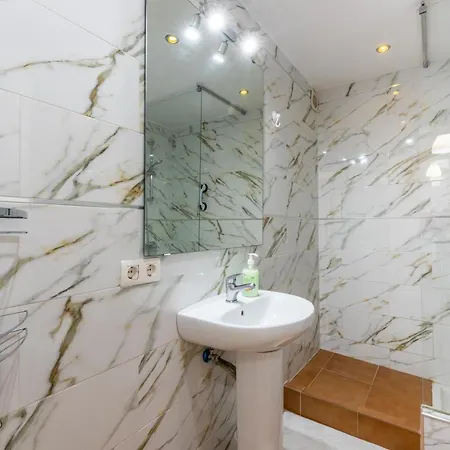 아파트 Station 푸엔히롤라